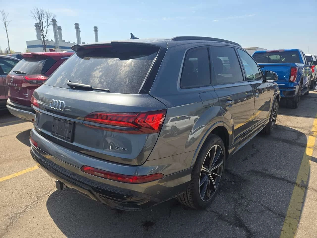 Audi Q7 * CARFAX * ДИСТРОНИК * ПАНОРАМА * ОБДУХВАНЕ * , снимка 3 - Автомобили и джипове - 54528811