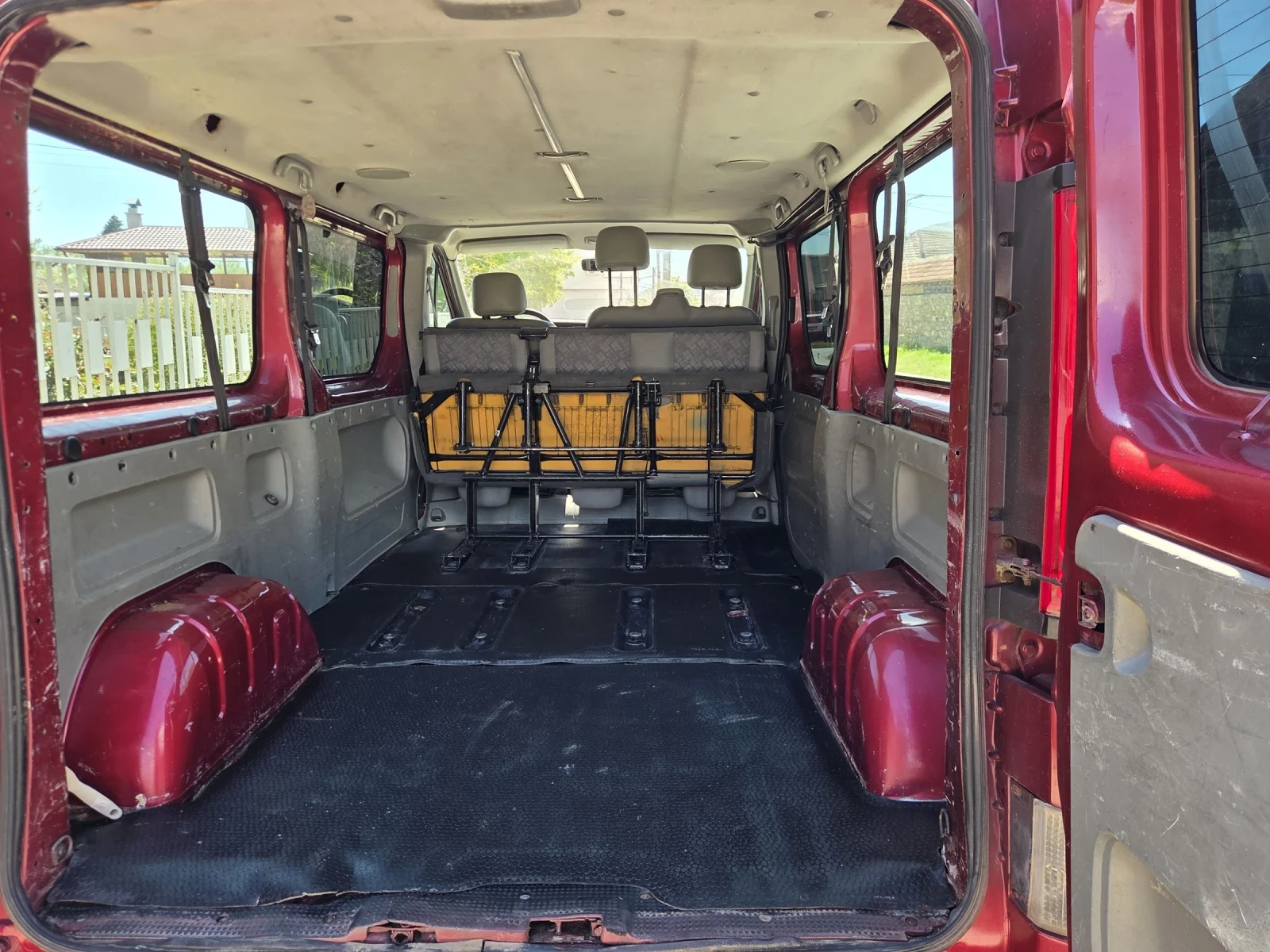 Opel Vivaro 6 места КЛИМА МАКСИ , снимка 9 - Бусове и автобуси - 54311764