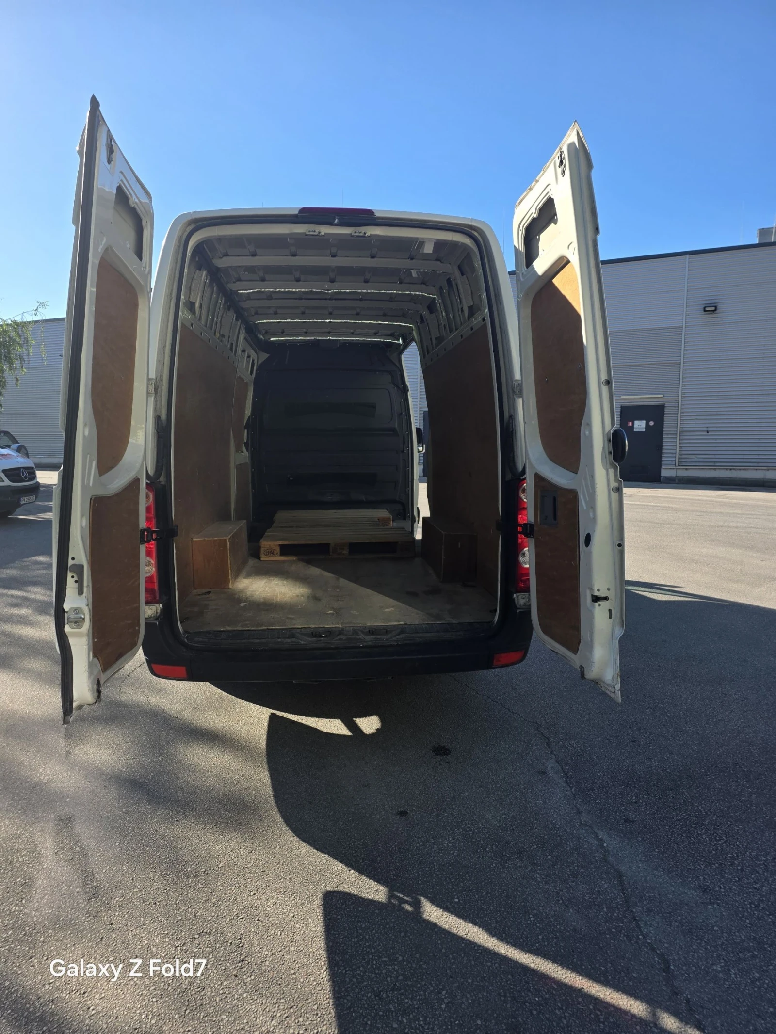 VW Crafter, снимка 8 - Бусове и автобуси - 54903872