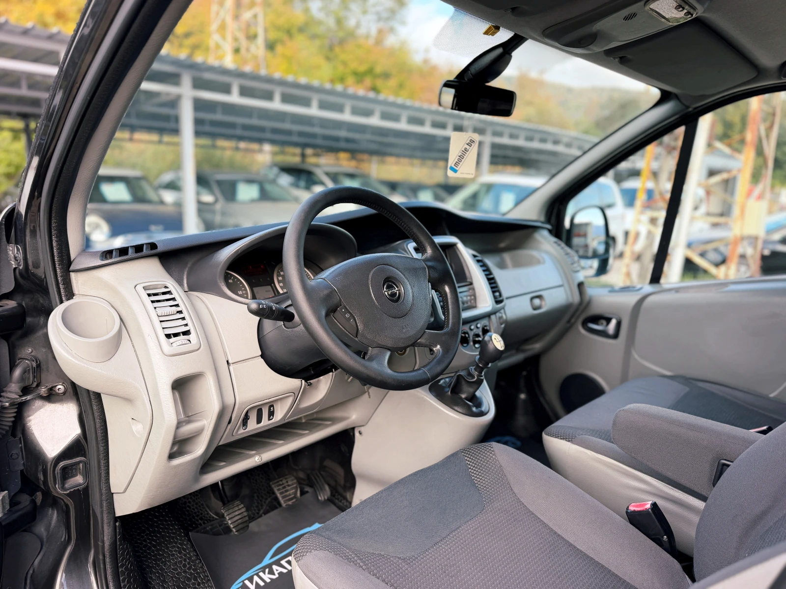 Opel Vivaro 2.0CDTi 9местен, снимка 7 - Бусове и автобуси - 56512829
