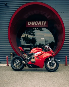 Ducati Panigale V4 - изображение 1