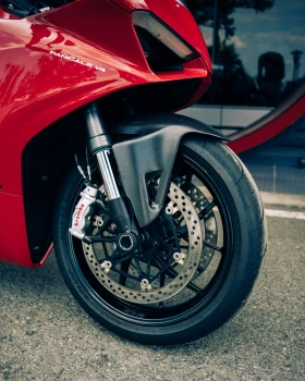 Ducati Panigale V4 | Mobile.bg    7