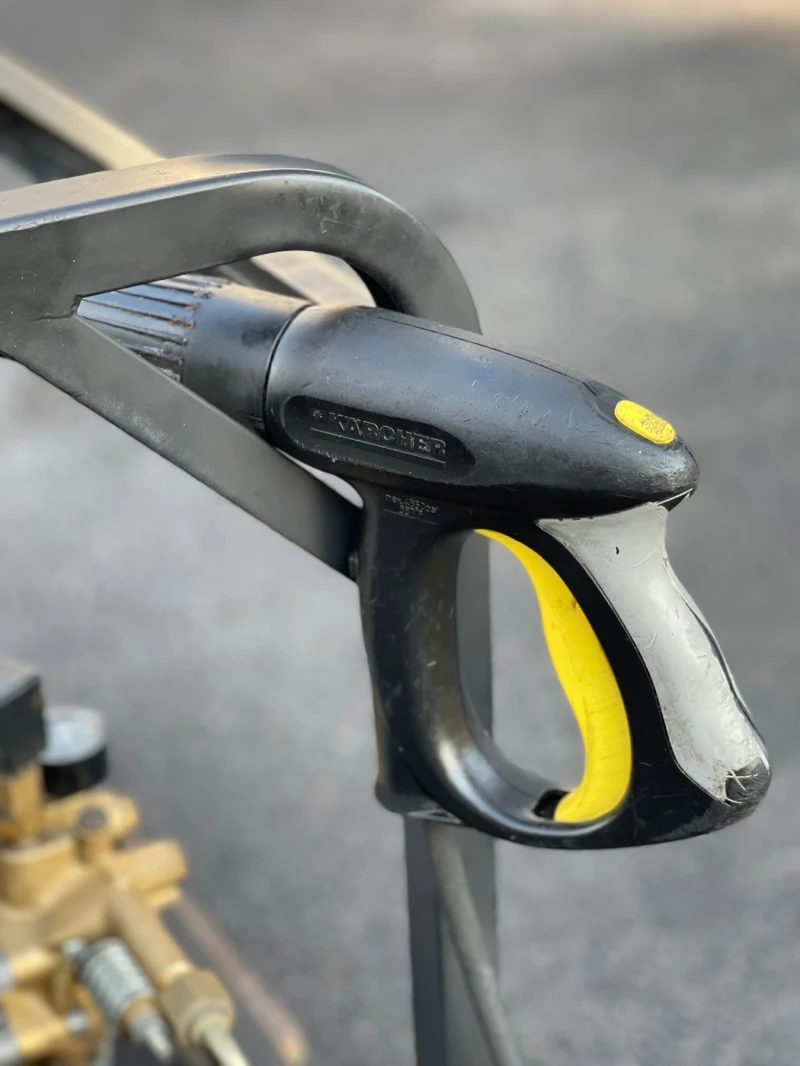 Други специализирани машини Друга Пароструйка Karcher HDS 1000 BE HONDA GX 390-13к.с, снимка 4 - Индустриална техника - 52304342