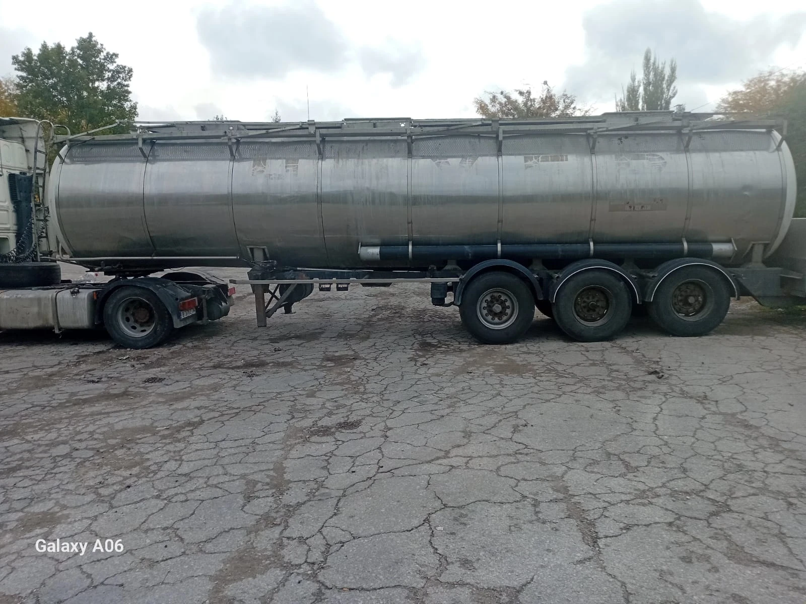  VAN HOLL | Mobile.bg   7