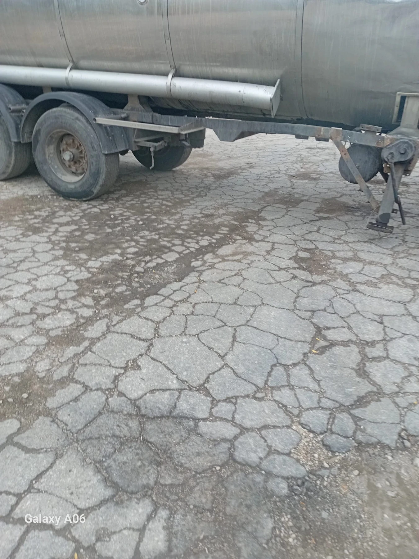  VAN HOLL | Mobile.bg   5