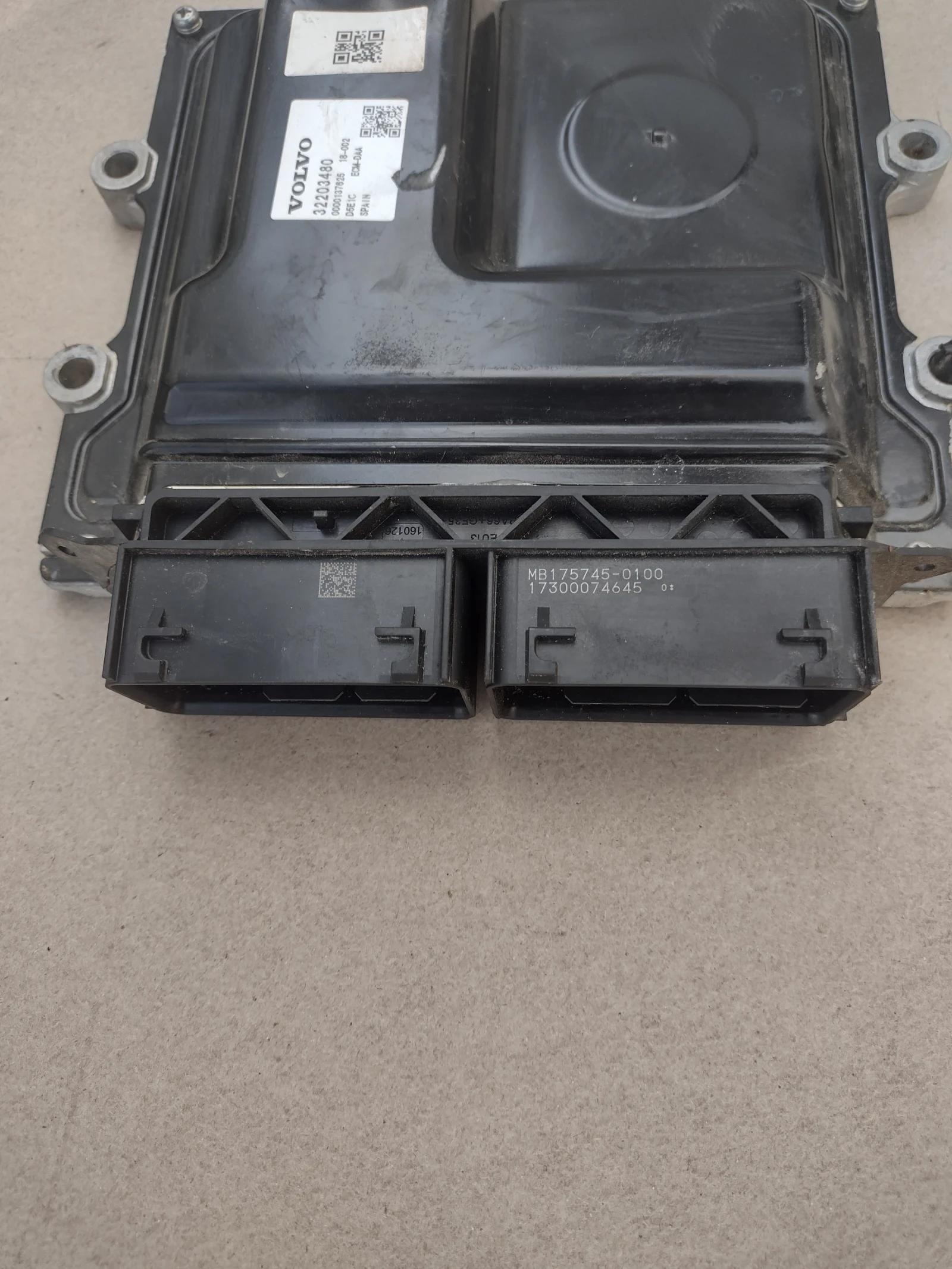 32203480    VOLVO XC40, XC60  MB 175745-0100 | Mobile.bg   3