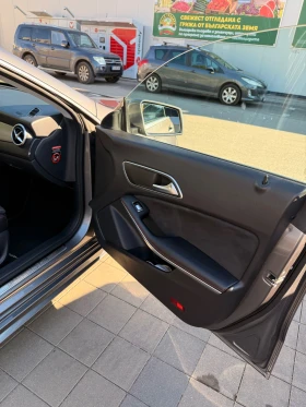 Mercedes-Benz CLA 220, снимка 11