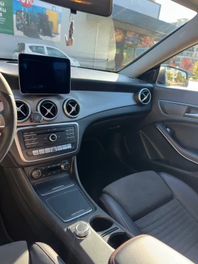 Mercedes-Benz CLA 220, снимка 9