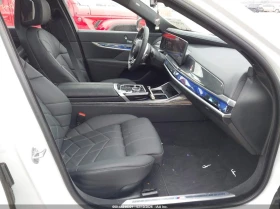 BMW 760 4.4l I xDrive, снимка 5 - Автомобили и джипове - 53670212