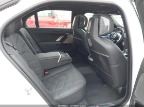 BMW 760 4.4l I xDrive, снимка 8 - Автомобили и джипове - 53670212