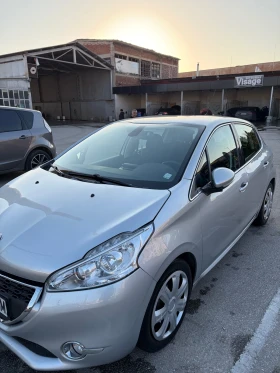Peugeot 208 1, 6 HDI - 6600 € / 12908.48 лв. - 74184316 9