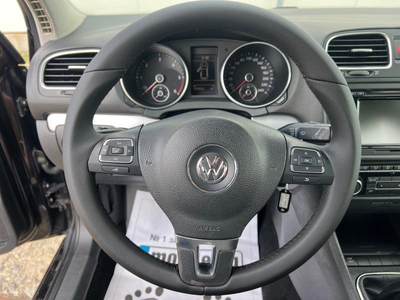 VW Golf 1.6 TDI 105к.с. , снимка 12 - Автомобили и джипове - 46394507