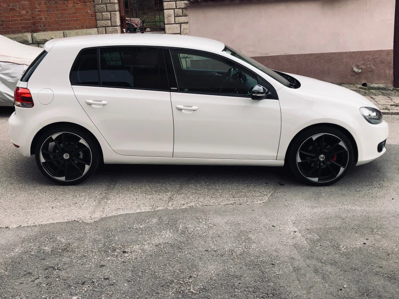 VW Golf 1.6TDI 105ps, снимка 5 - Автомобили и джипове - 47469830