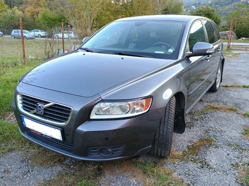 Volvo V50 1.6 HDI, снимка 2 - Автомобили и джипове - 47583240