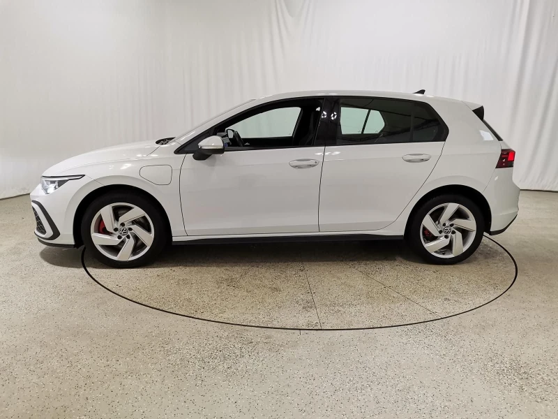 VW Golf * 1.4TSI* GTE* HYBRID* LED* NAVI* DISTRONIC* , снимка 7 - Автомобили и джипове - 48189133