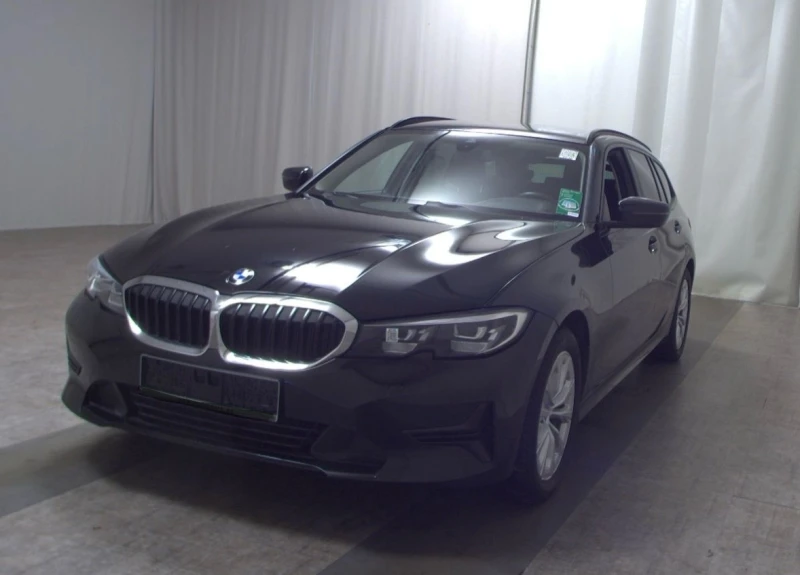 BMW 318 d Комби/LED/Digital/Германия/ЛИЗИНГ