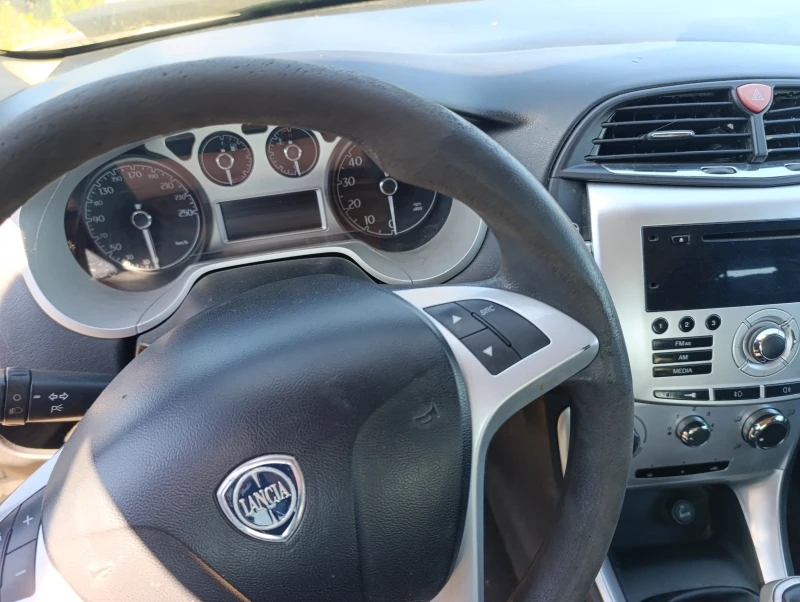 Lancia Delta 1.4i тип мотор 198А4000, снимка 6 - Автомобили и джипове - 50914861