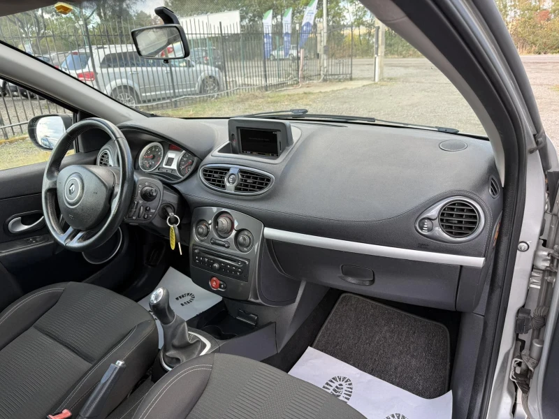 Renault Clio 1, 2i GPL, снимка 10 - Автомобили и джипове - 52020845