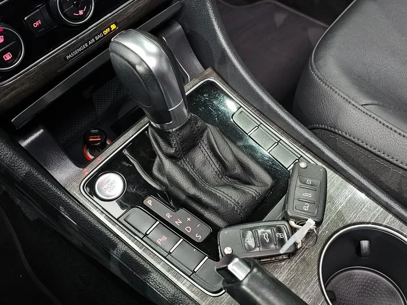 VW Passat 2.0 Tsi B7, снимка 9 - Автомобили и джипове - 55263330