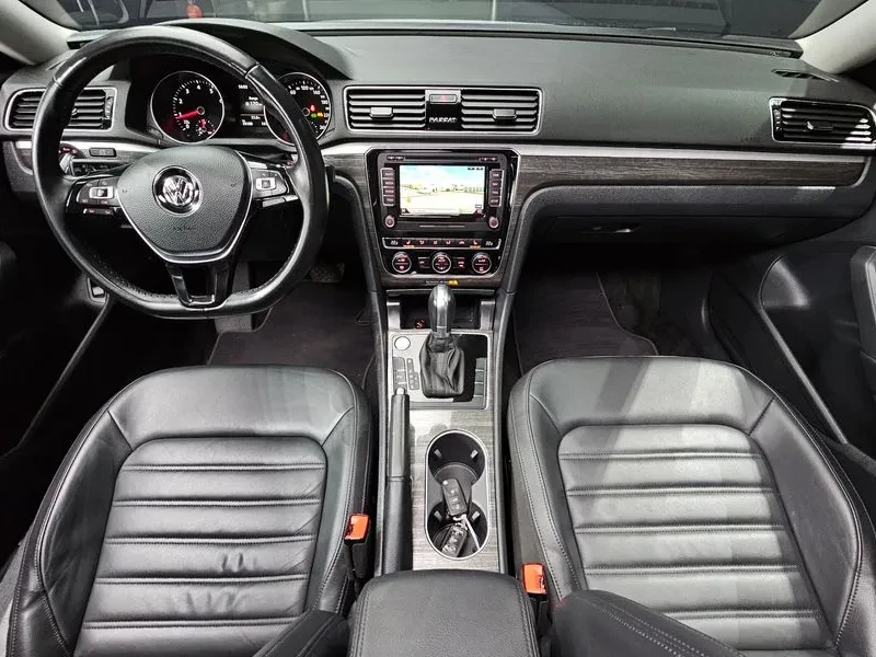 VW Passat 2.0 Tsi B7, снимка 7 - Автомобили и джипове - 55263330