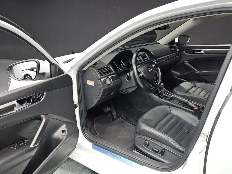 VW Passat 2.0 Tsi B7, снимка 11 - Автомобили и джипове - 55263330