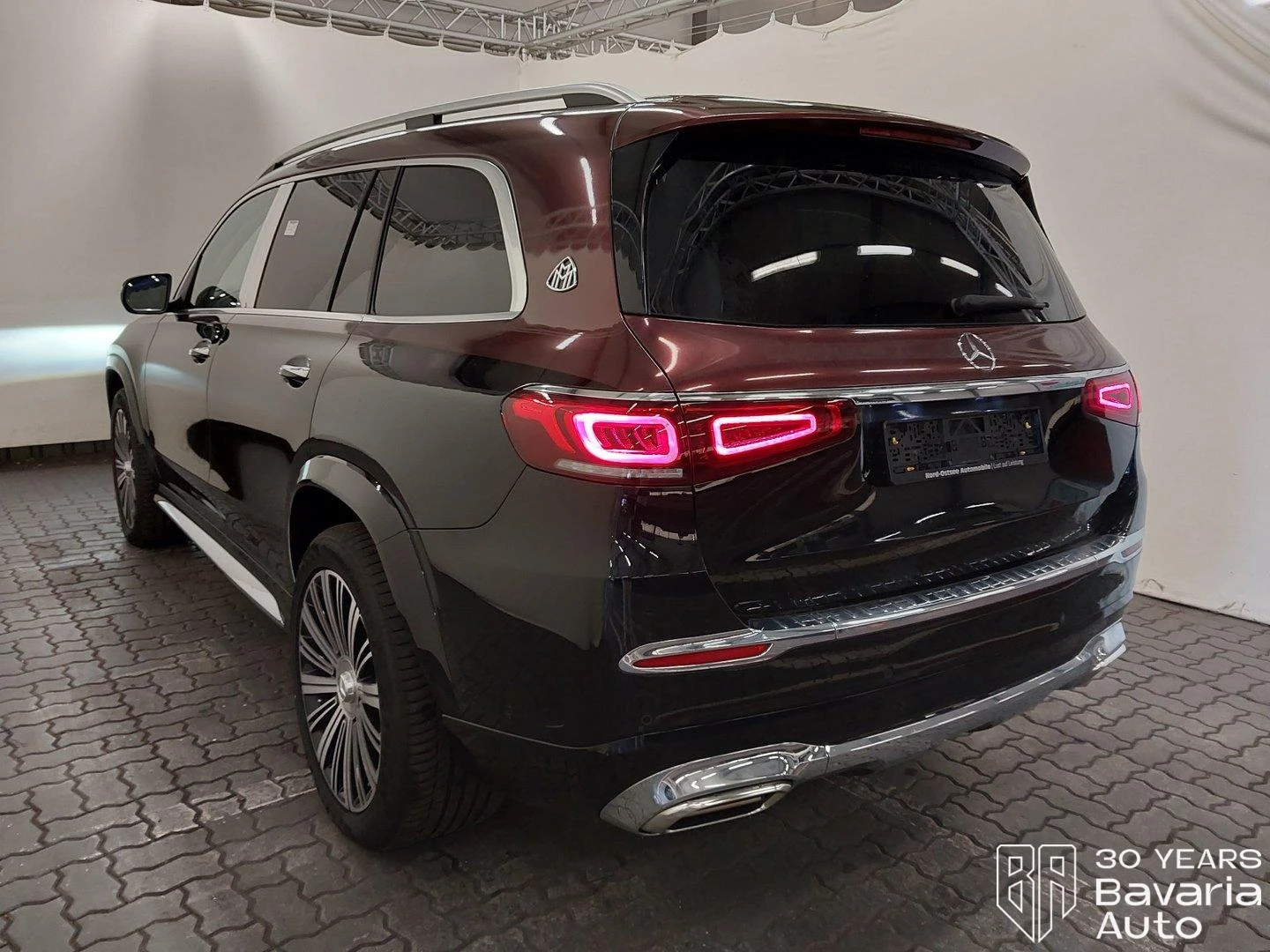Mercedes-Benz GLS 600 Maybach 4Matic 9G-Tronic - изображение 3