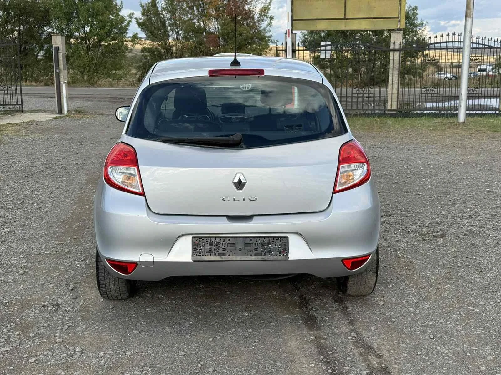 Renault Clio 1, 2i GPL - изображение 6