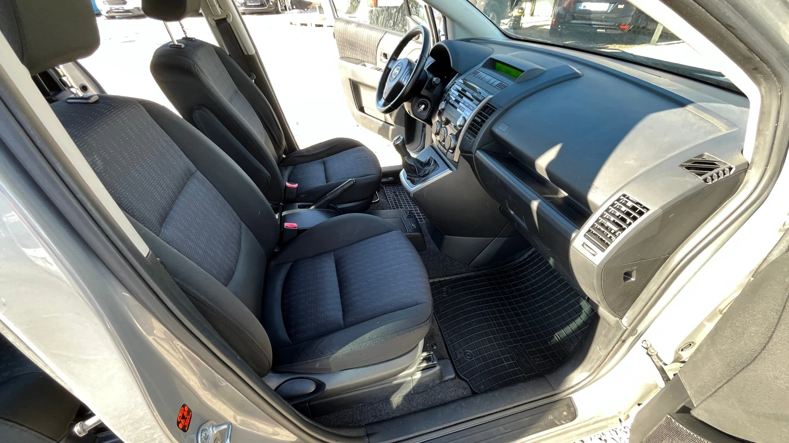 Mazda 5 2.0CD 110 - изображение 10