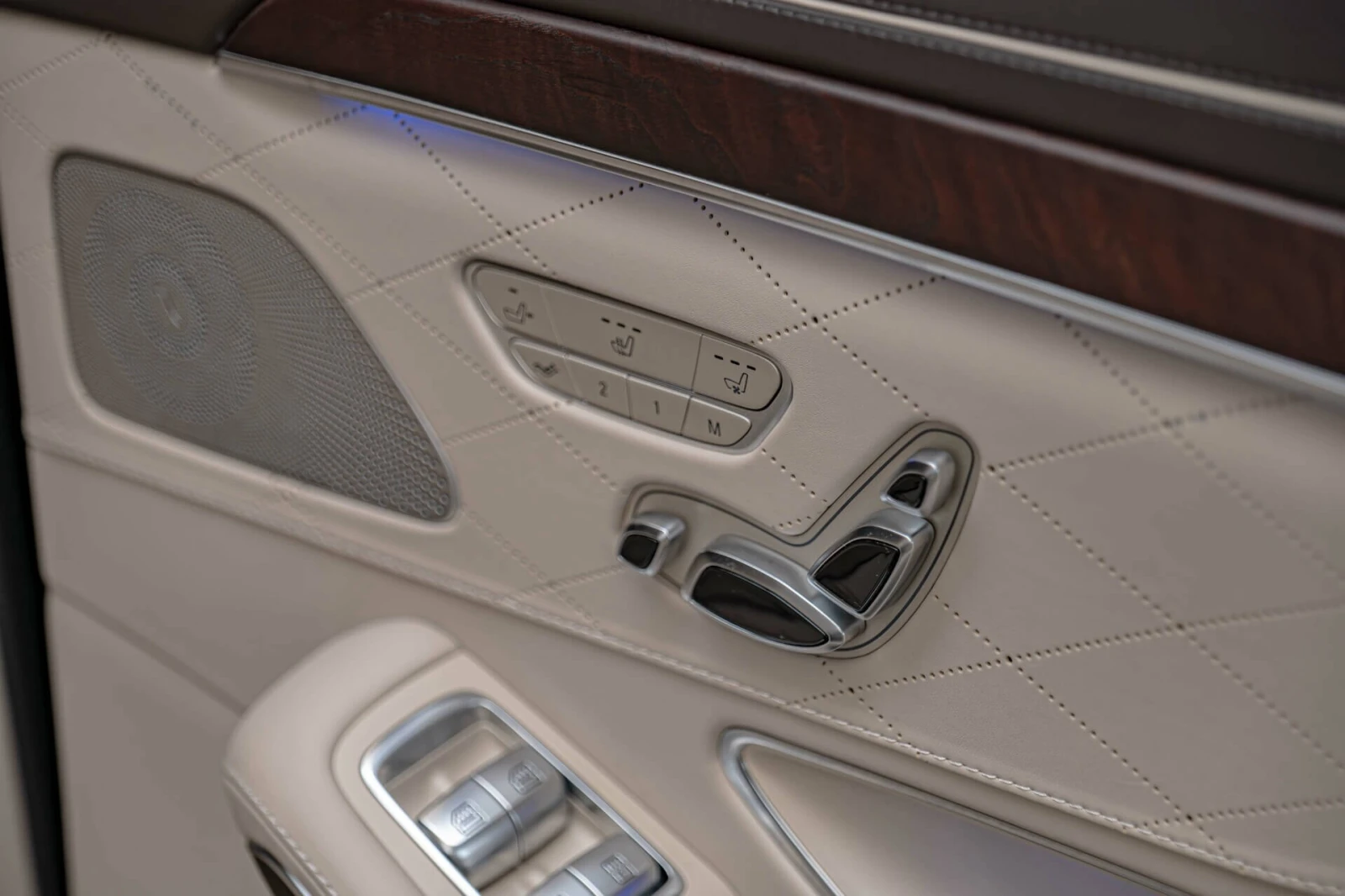 Mercedes-Benz S 63 AMG 4M+ /LONG/RSE/Carbon/��������/3D Burm/HuD/SKY/���� | Mobile.bg � ����������� 12