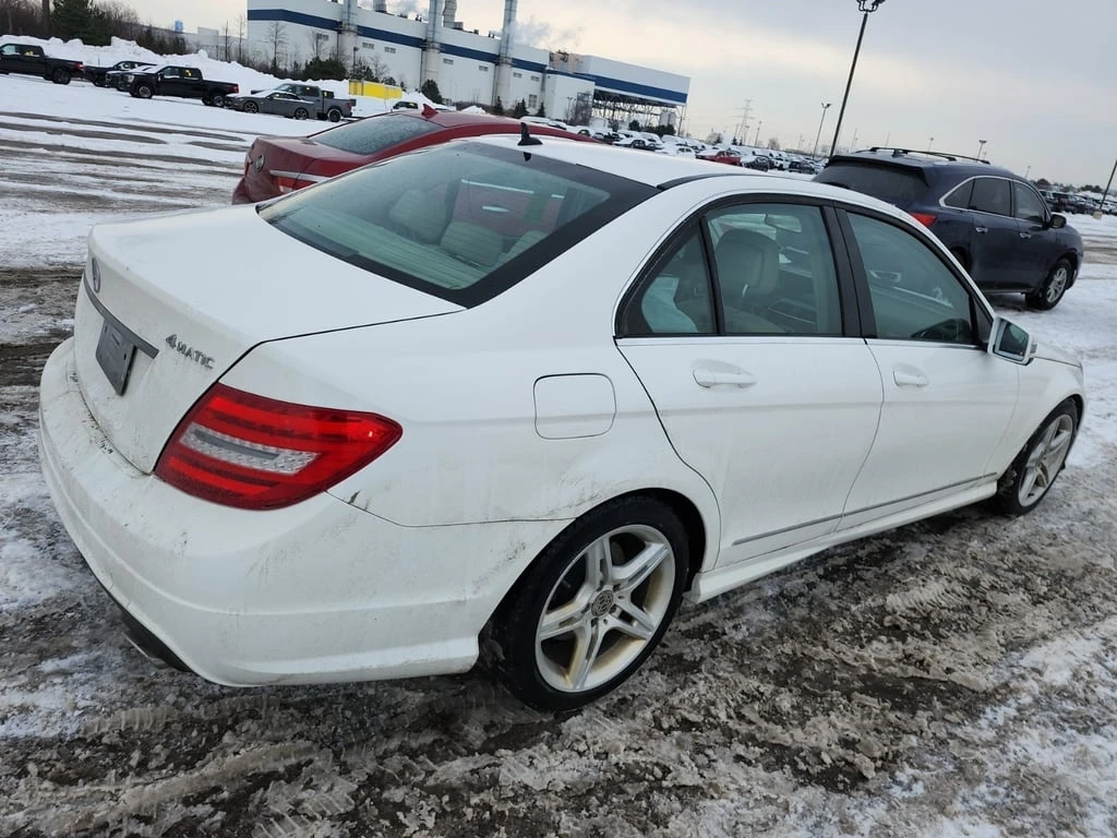 Mercedes-Benz C 300 * CARFAX * ЦЕНА ДО БГ - изображение 3