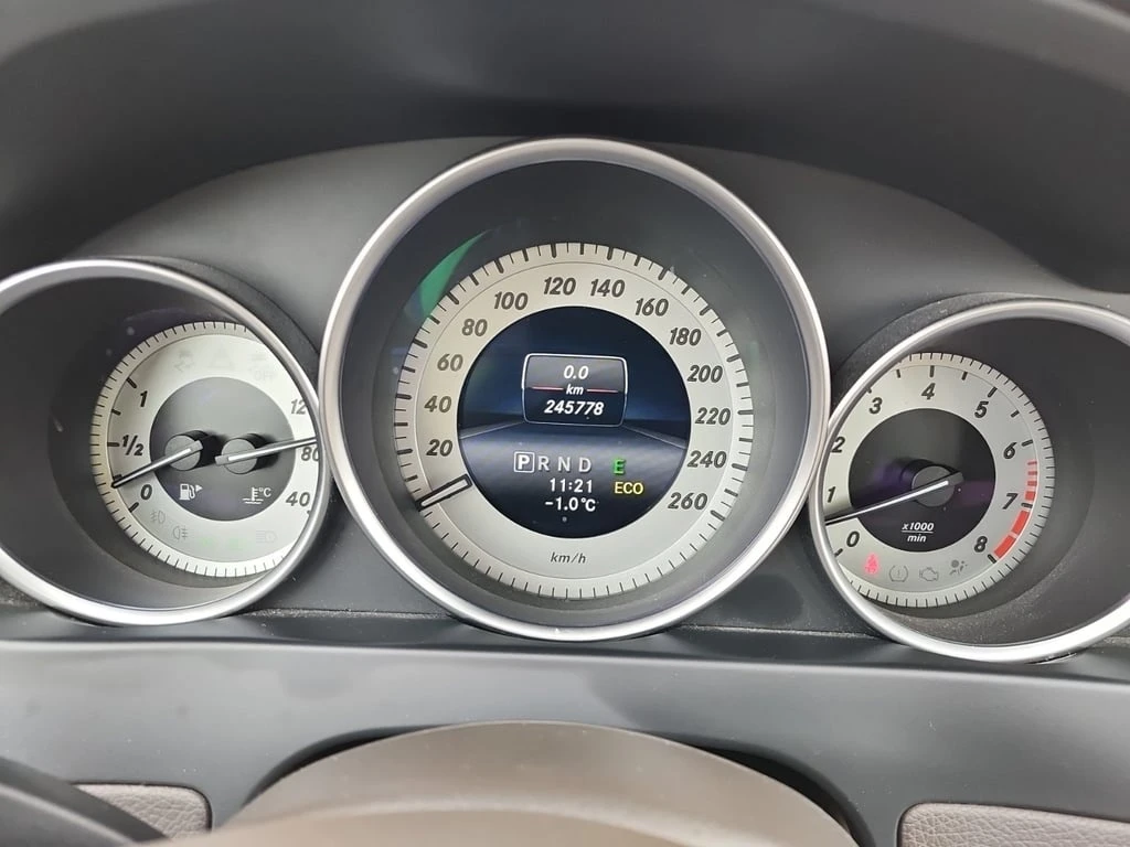 Mercedes-Benz C 300 * CARFAX * ЦЕНА ДО БГ - изображение 7