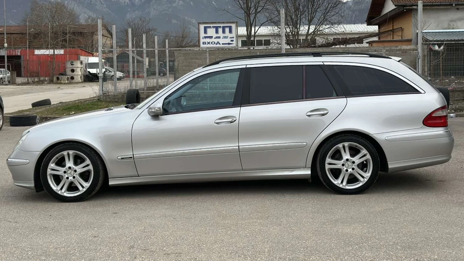 Mercedes-Benz E 270 * Автоматик* Подгрев*  - изображение 2