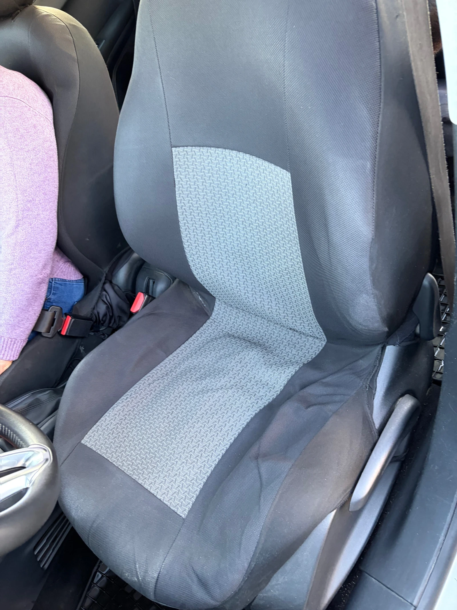 Peugeot 208 1, 6 HDI, снимка 5 - Автомобили и джипове - 53852445