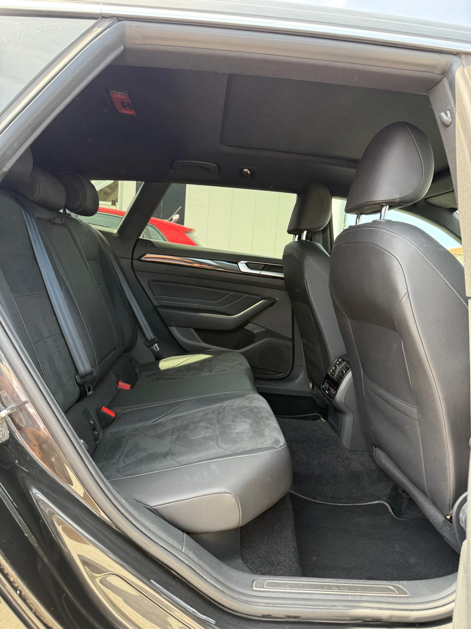 VW Arteon 2.0 200hp , снимка 11 - Автомобили и джипове - 54566782