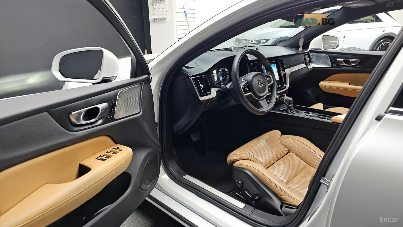 Volvo S60 Т5* INSCRIPTION* ПОДГРЕВ* ОБДУХВАНЕ* 360* КАМЕРИ* , снимка 8 - Автомобили и джипове - 54784130