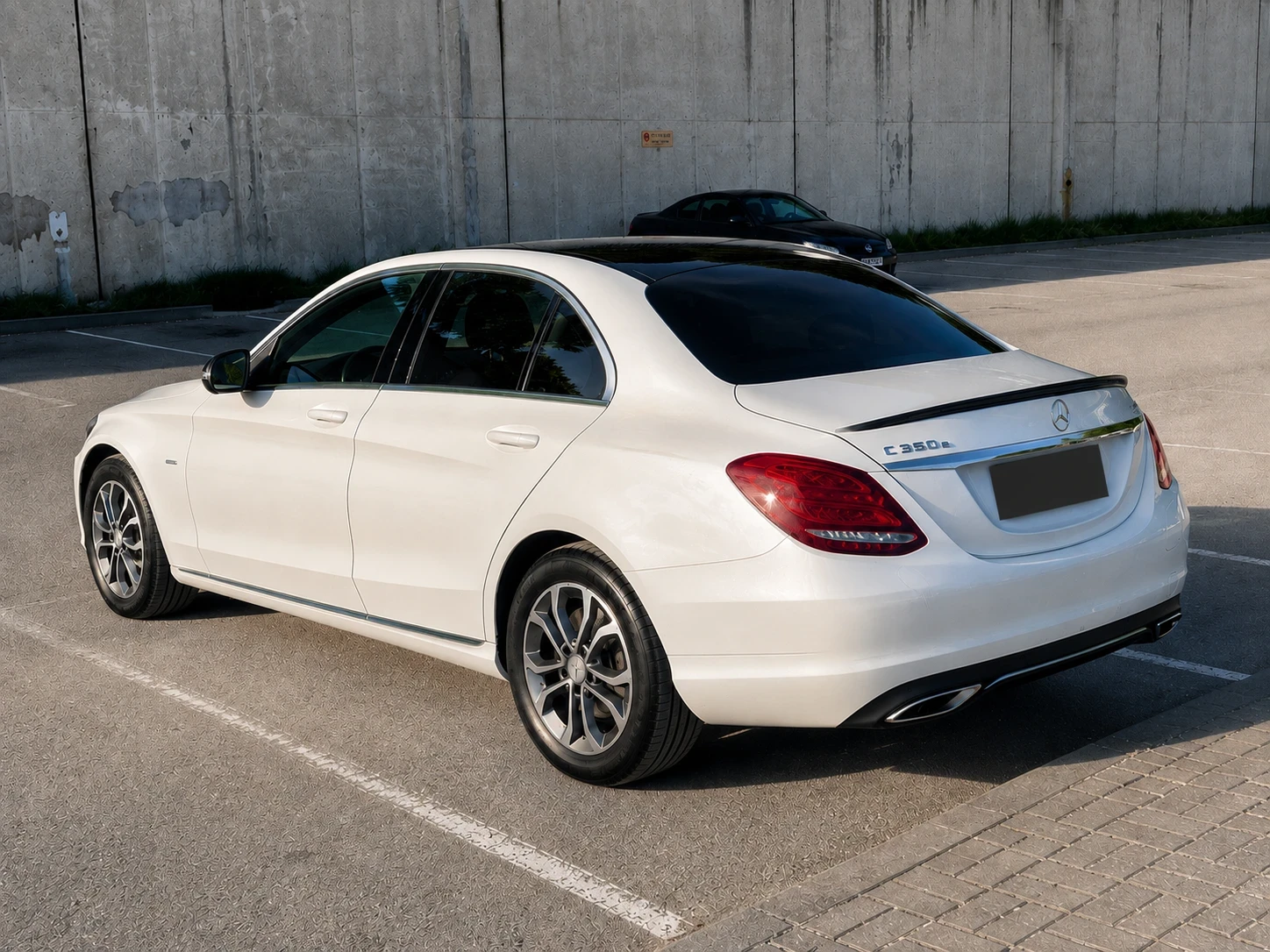 Mercedes-Benz C 350     C 350 e Plug-in Hybrid, снимка 4 - Автомобили и джипове - 54855649