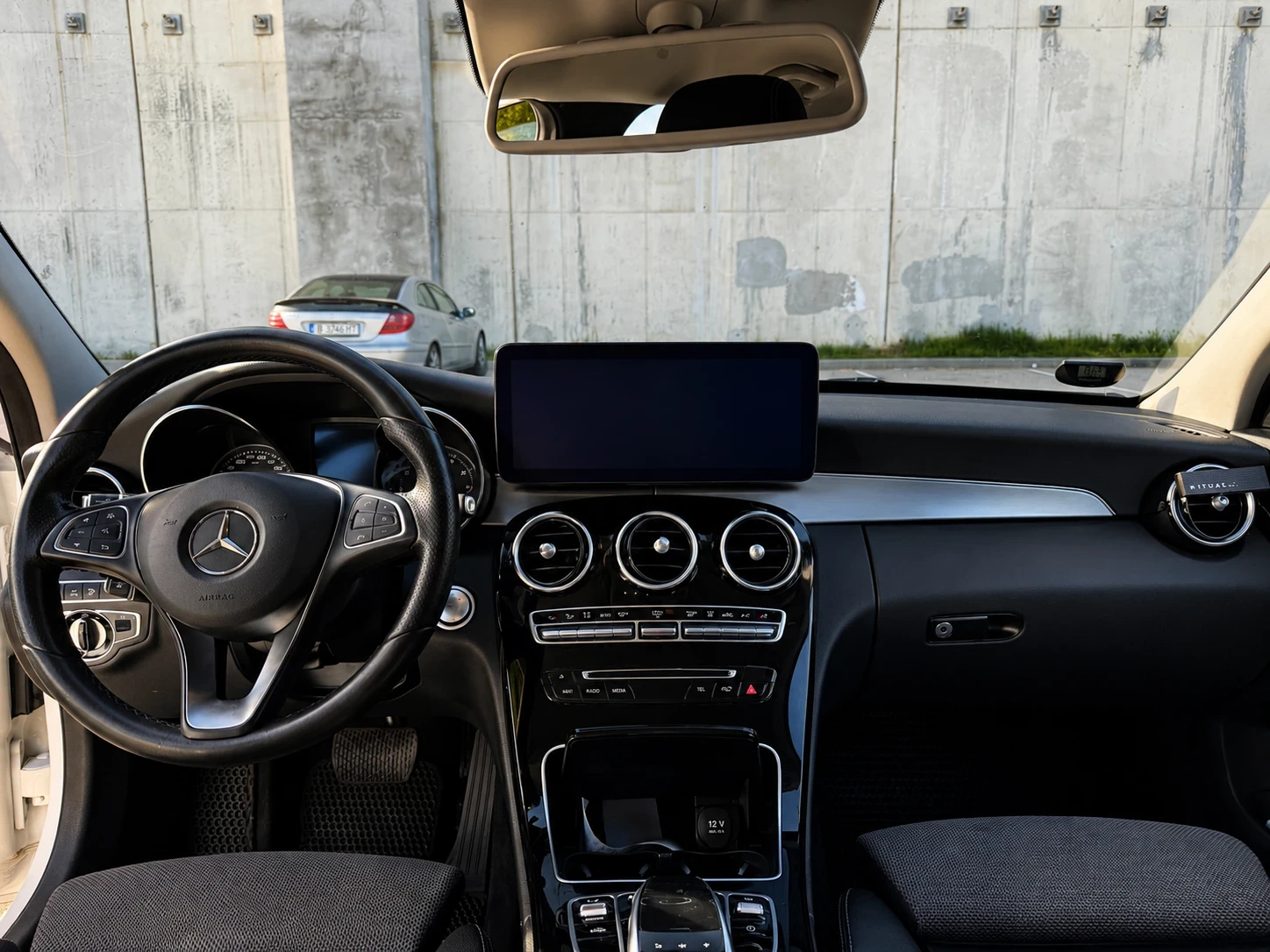 Mercedes-Benz C 350     C 350 e Plug-in Hybrid, снимка 9 - Автомобили и джипове - 54855649