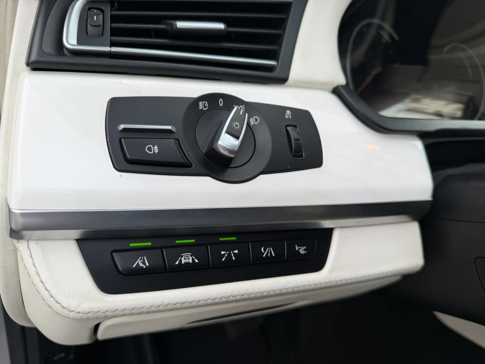 BMW 750 Li, снимка 15 - Автомобили и джипове - 54982624