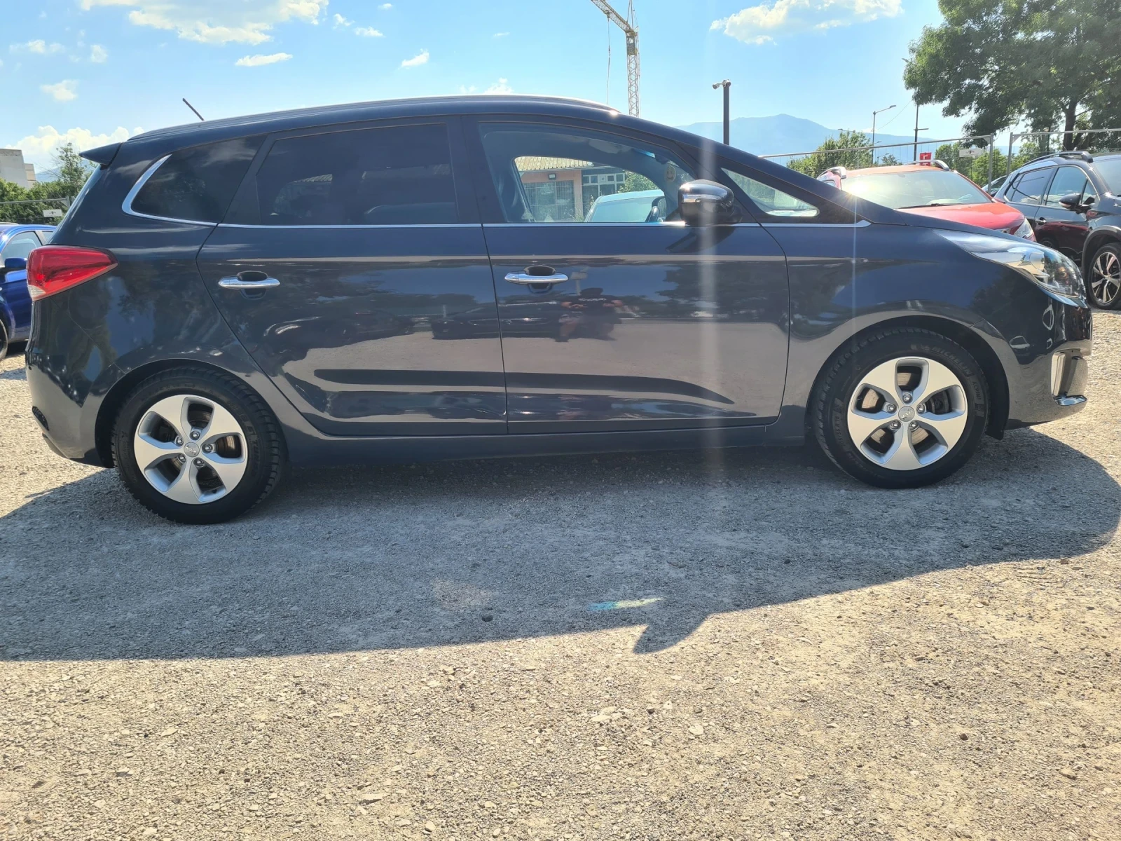 Kia Carens 1.6i 16V 135 p.s 6 + 1 �����  | Mobile.bg � ����������� 4