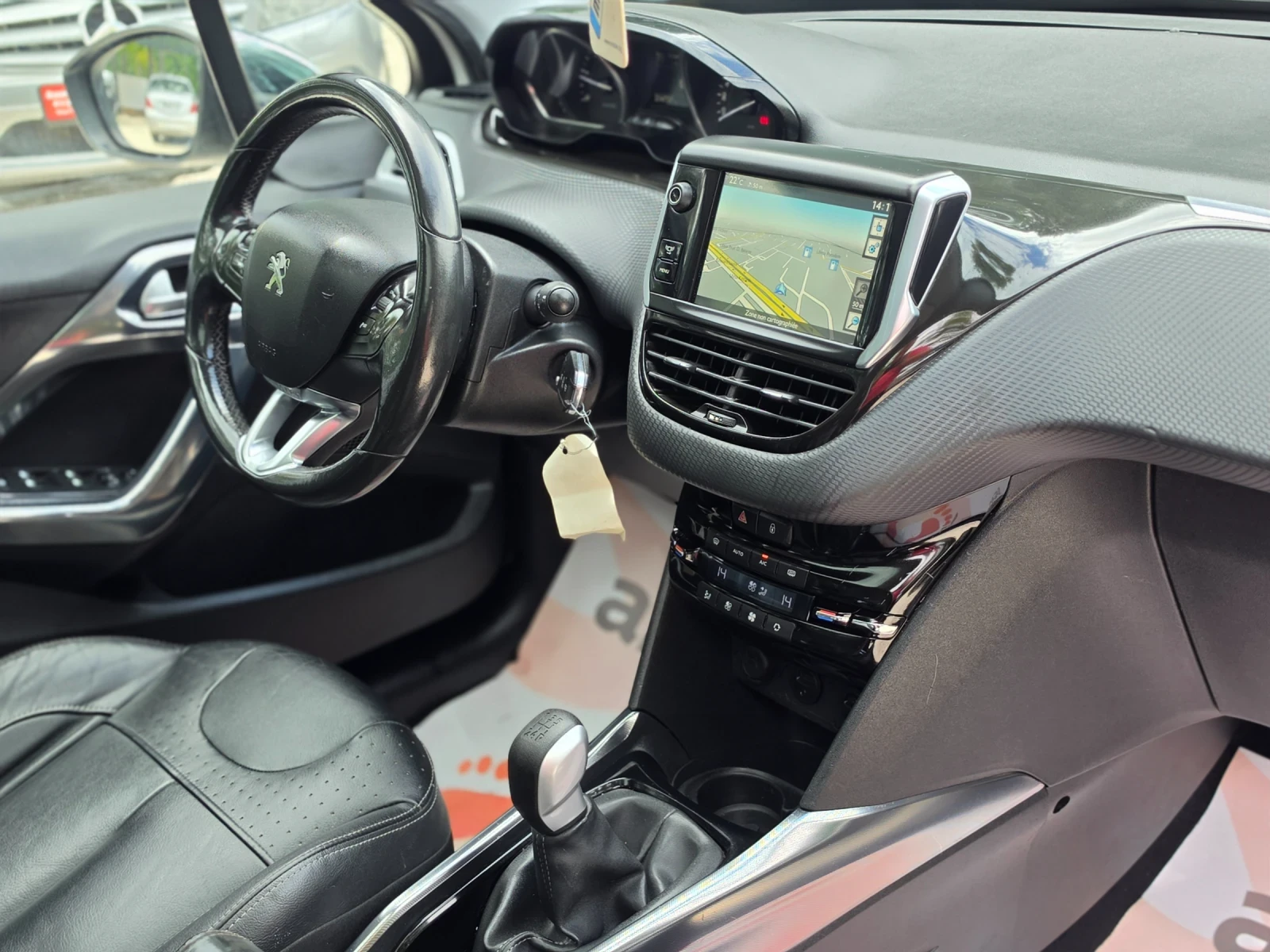 Peugeot 2008 1.6HDI 92hp * КЛИМАТРОНИК * EURO 5 * НАВИ * ЛИЗИНГ, снимка 9 - Автомобили и джипове - 55398131