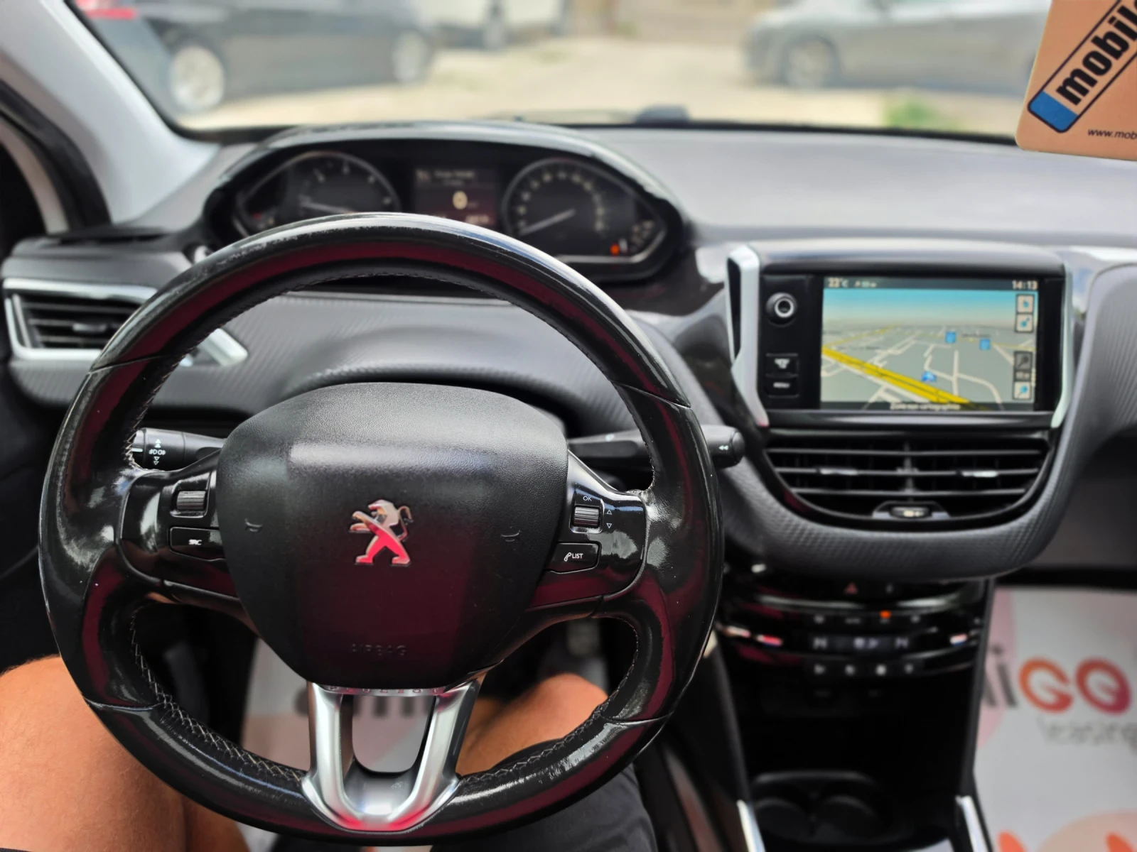 Peugeot 2008 1.6HDI 92hp * КЛИМАТРОНИК * EURO 5 * НАВИ * ЛИЗИНГ, снимка 11 - Автомобили и джипове - 55398131