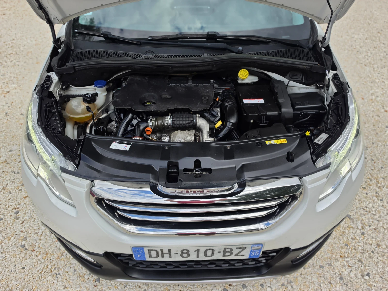 Peugeot 2008 1.6HDI 92hp * КЛИМАТРОНИК * EURO 5 * НАВИ * ЛИЗИНГ, снимка 15 - Автомобили и джипове - 55398131
