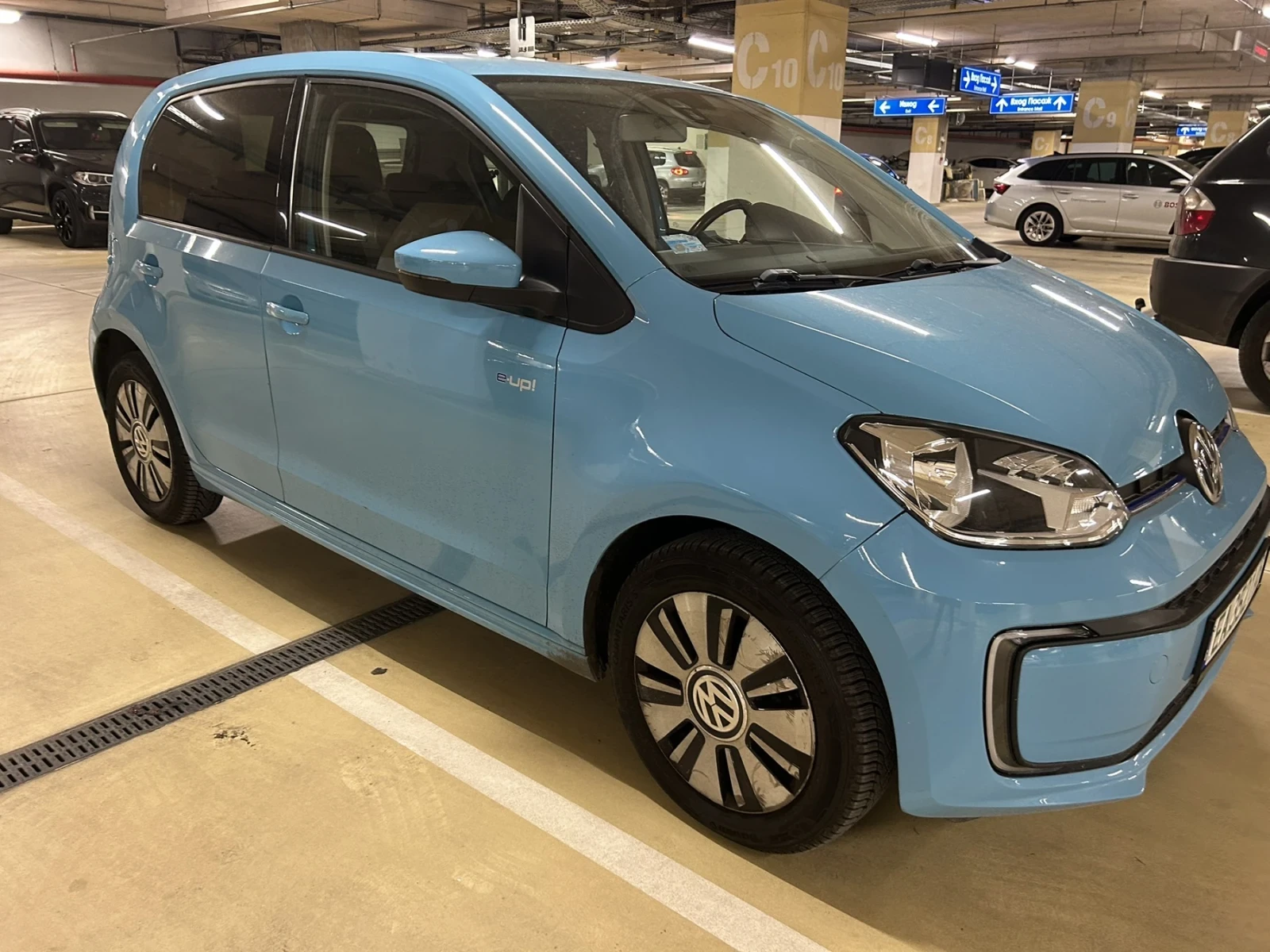 VW Up, снимка 3 - Автомобили и джипове - 55851379