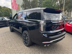 Chevrolet Suburban 6.2 V8 HIGH COUNTRY/FACELIFT/PANO/HUD/360/7-МЕСТЕН, снимка 4