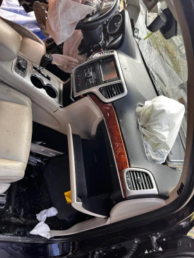 Jeep Grand cherokee WK2 3.6  - 3100 € / 6063.07 лв. - 19430543 14