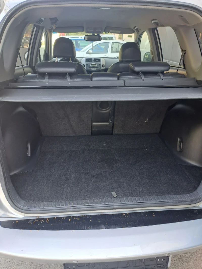 Toyota Rav4 Италия, снимка 10 - Автомобили и джипове - 50794561