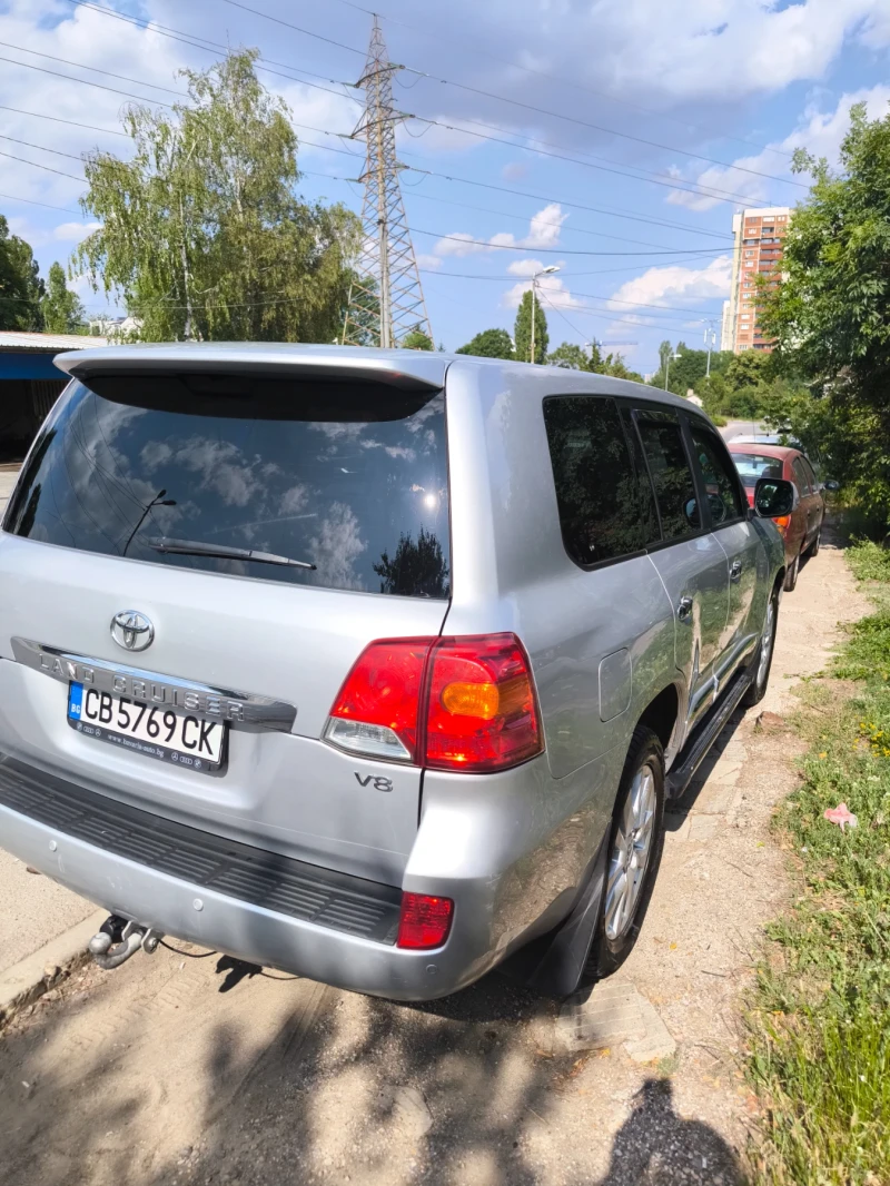 Toyota Land cruiser 200, снимка 3 - Автомобили и джипове - 52357673