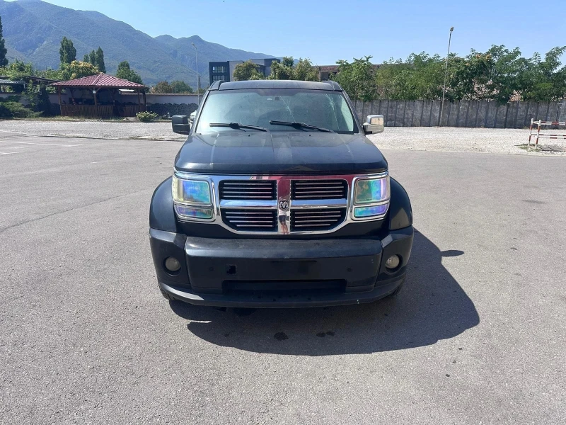 Dodge Nitro 2.8TDI - 4x4 - КЛИМАТРОНИК, снимка 2 - Автомобили и джипове - 51341920
