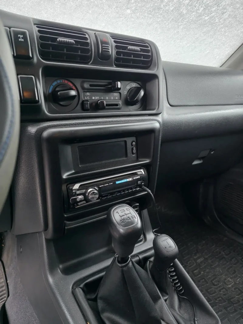 Opel Frontera 3.2 V6 Къса база, снимка 5 - Автомобили и джипове - 53021414