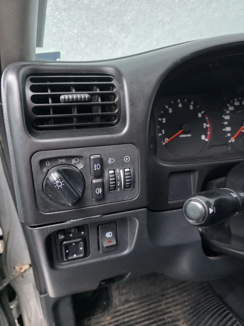 Opel Frontera 3.2 V6 Къса база, снимка 6 - Автомобили и джипове - 53021414